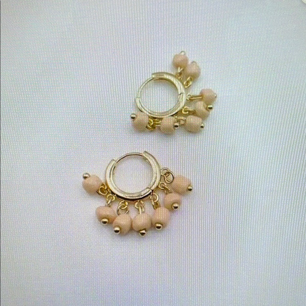 Elegant Gold and Cream Beaded Hoop Earrings